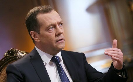 Медведев объявил мировую экономику помехой для роста ВВП России