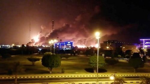 Крупные нефтяные объекты в Саудовской Аравии загорелись после атаки дронов