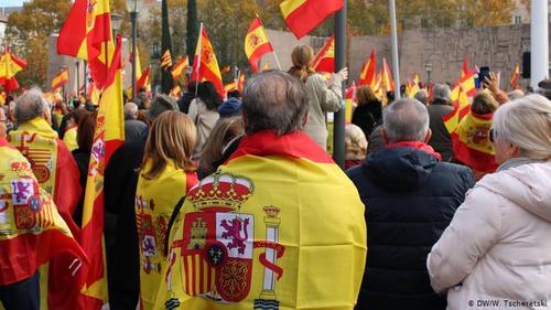 Испания: 10 ноября в стране досрочные парламентские выборы