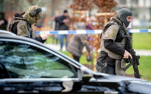 В чешской больнице неизвестный застрелил шесть человек