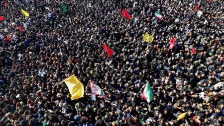 Более 30 человек погибли на похоронах иранского генерала Сулеймани