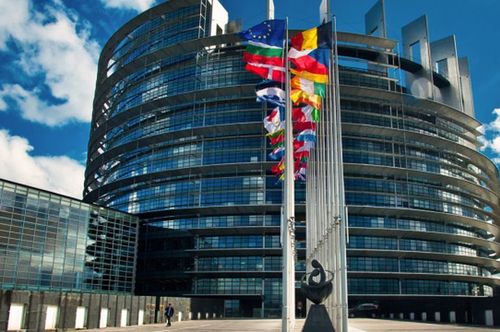 Европарламент назвал РФ наибольшей угрозой Евросоюза - военной и гибридной