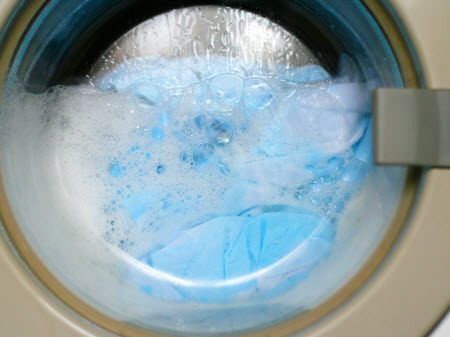 Как не выпустить микропластик из стиральных машин