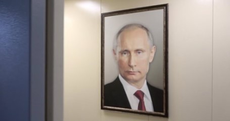 Пранк. Портрет Путина в Лифте. Жители подъезда в шоке