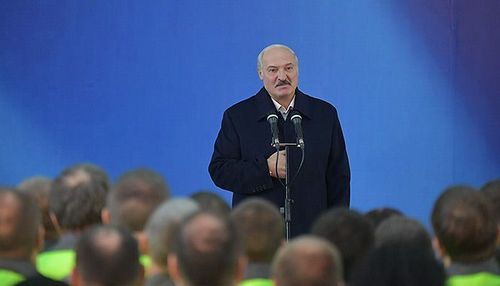 Лукашенко: Москва намекает на присоединение Беларуси к РФ