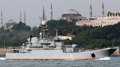 Турция готова закрыть для военных кораблей РФ Босфор