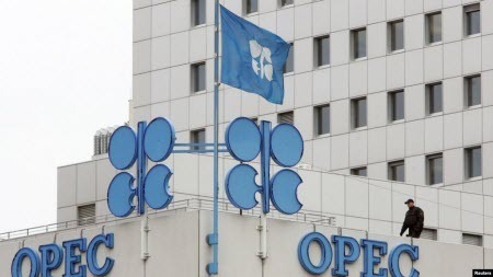 Цінова нафтова війна ОПЕК та Росії набирає обертів