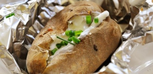 Мамины секреты "Картофель, запеченный в духовке с мясом и сыром"