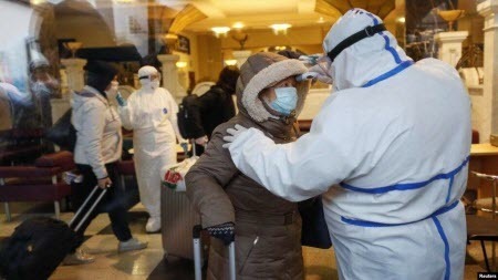 В Україні 418 випадків COVID-19, 9 людей померли, а у Києві всі нові хворі - віком до 40 років