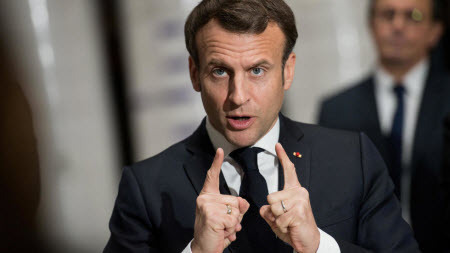 Президент Макрон объявит о продлении карантина во Франции