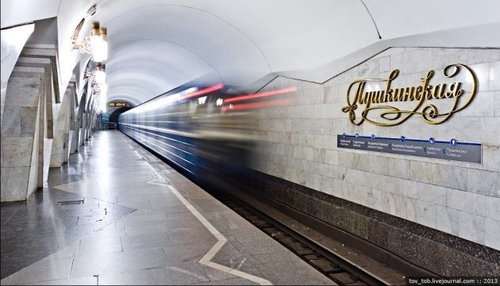 У Києві та Харкові відкрили метро