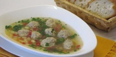 Бабусині страви: "Суп з фрикадельками у мультиварці"