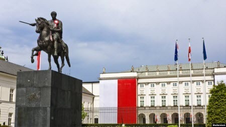 Несподіваний виклик чинному президентові з боку опозиційного кандидата на виборах у Польщі