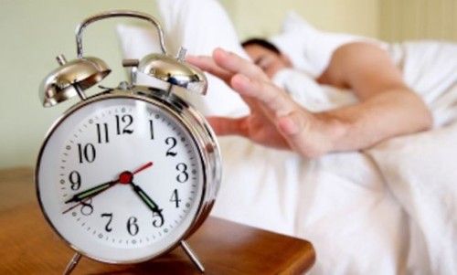 Как научиться вставать без будильника