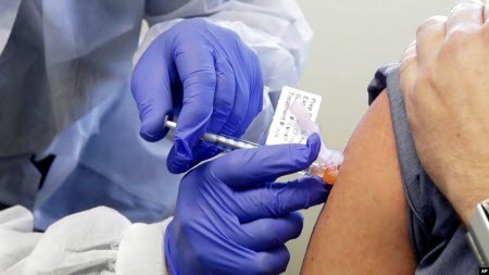 Американська компанія розпочинає останній, масовий етап тестування вакцини від COVID-19