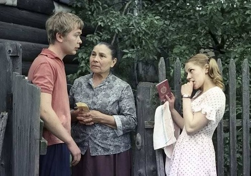 Фильм «Молодая жена»: Почему съемки стали судьбоносными для Анны Каменковой, а Сергея Проханова едва не лишили слуха