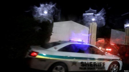 Трое подростков с автоматом Калашникова арестованы в поместье Трампа во Флориде