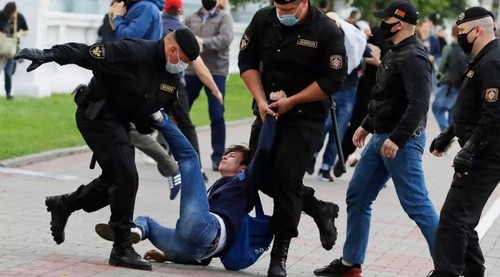 Страны ЕС и Веймарского треугольника призвали Минск воздержаться от насилия