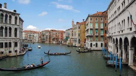 В Венеции отвергли идею перестать спасать город
