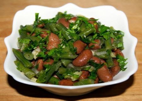 Бабусині страви: "Салат з квасолі по-аргентинськи"