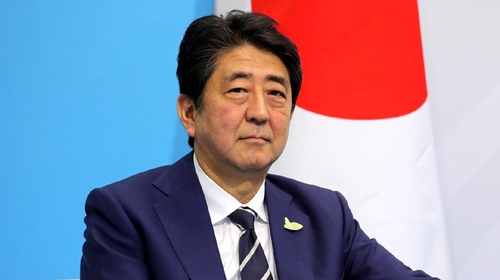 Конец Абэномики: Премьер Японии ушел в отставку, напечатав полквадриллиона иен