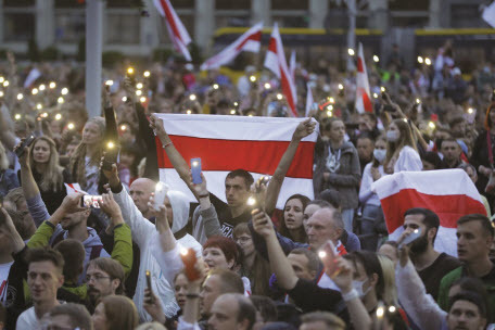 Почему массовые протесты в Беларуси отличаются от украинской революции 2014 года