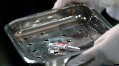 Вакцини проти COVID-19 з Китаю та Росії можуть мати спільні недоліки - Reuters