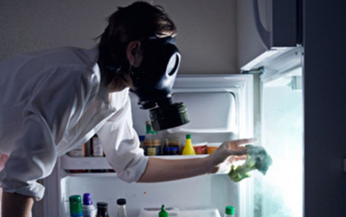 Как навсегда избавиться от неприятных ароматов в холодильнике