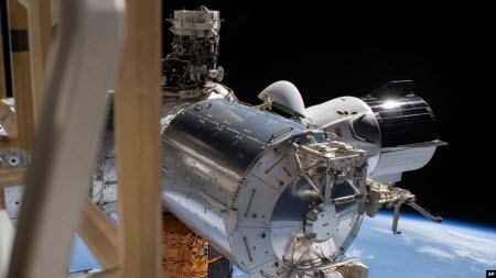 Астронавти продовжують шукати джерело витоку повітря на МКС і хочуть перевірити російський модуль