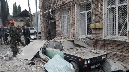 Азербайджан звинувачує Вірменію у нападі на Гянджі та погрожує відповісти