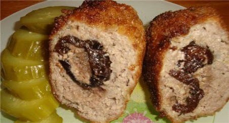 Бабусині страви: "Курячі рулети з чорносливом і печінкою"