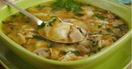 Мамины секреты "Гречневый суп с грибами и картофельными клецками"