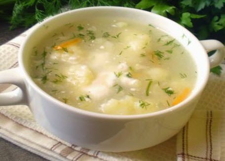 Бабусині страви: "Курячий суп з цвітною капустою"