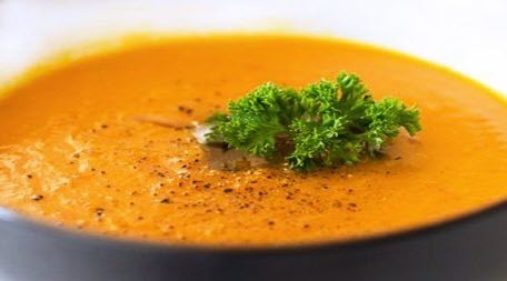 Бабусині страви: "Морквяний суп з апельсином та імбиром"