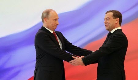 Пожизненный иммунитет - последний подарок Путина Медведеву
