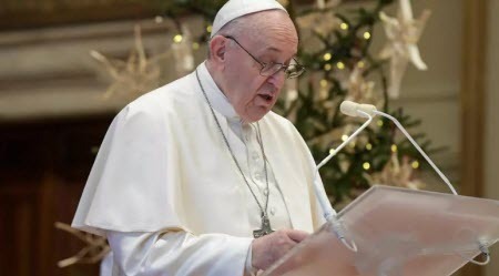 Папа Франциск призвал к соблюдению перемирия в Карабахе и на востоке Украины