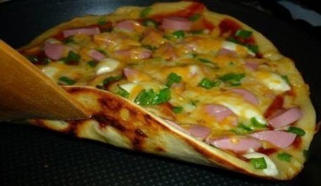 Бабусині страви: "Піца на сковороді"