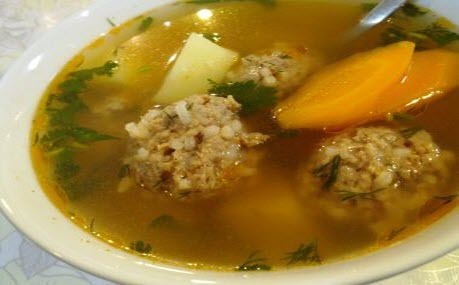 Бабусині страви: "Кабачковий суп з фрикадельками"