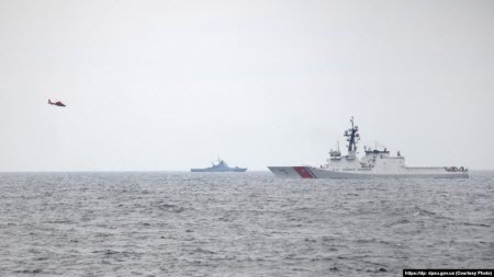 Російські кораблі заважали навчанням суден України і США в морі біля Одеси