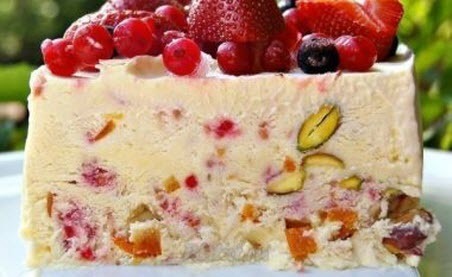 Бабусині страви: "Десерт семіфредо з ягодами"