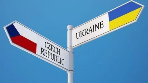 Україна VS Чехія – зарплати та витрати