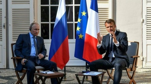 Без Украины: Макрон и Путин обсудили по телефону Украину, Ливию и Нагорный Карабах
