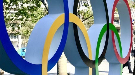 МОК позбавив акредитації на Олімпіаді білоруських тренерів, причетних до спроби вивезення Тимановської