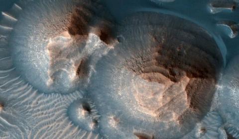 NASA обнаружило древние cледы тысячи мощных извержений вулканов на Марсе