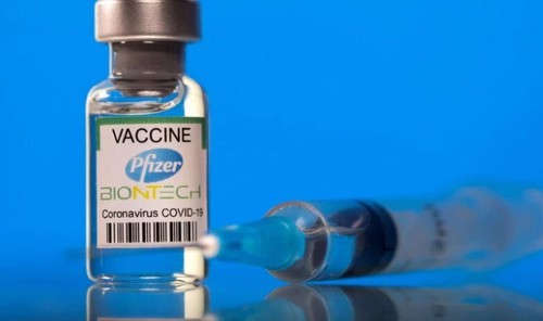 У США рекомендують третю дозу COVID-вакцини для людей віком від 65 років