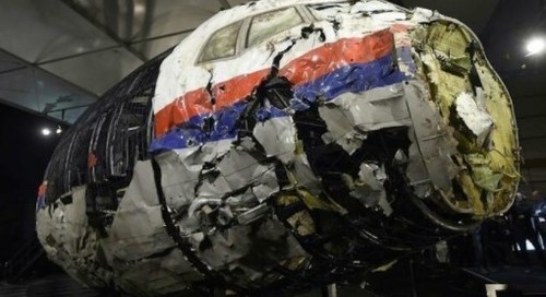 «Путин, прекратите это постыдное отрицание!»: родственники пассажиров MH17 выступили в Гааге