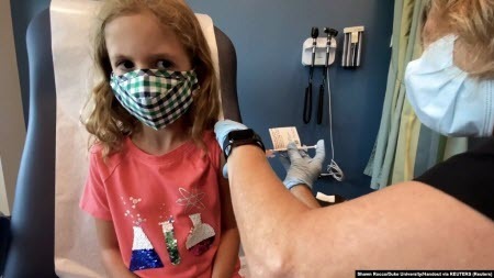 Експерти США рекомендують щеплення дітей вакциною Pfizer