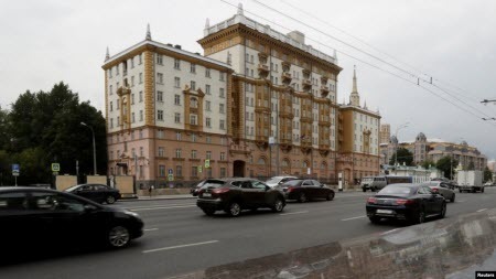 США попередили про можливе припинення більшості функцій посольства в Москві