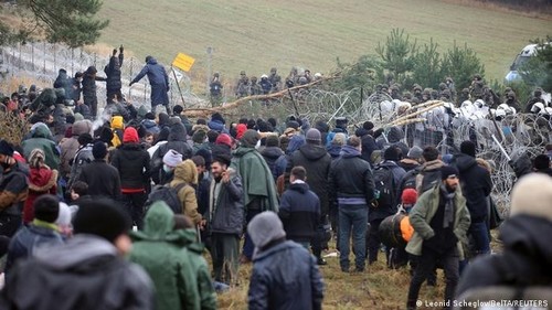 Правительство Польши готовится к закрытию границы с Белорусью и прекращению транспортировки грузов