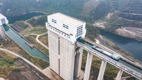 В Китае заработал крупнейший в мире «лифт» для судов